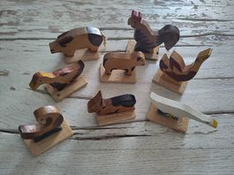 Acht Holzfiguren - Bauernhof