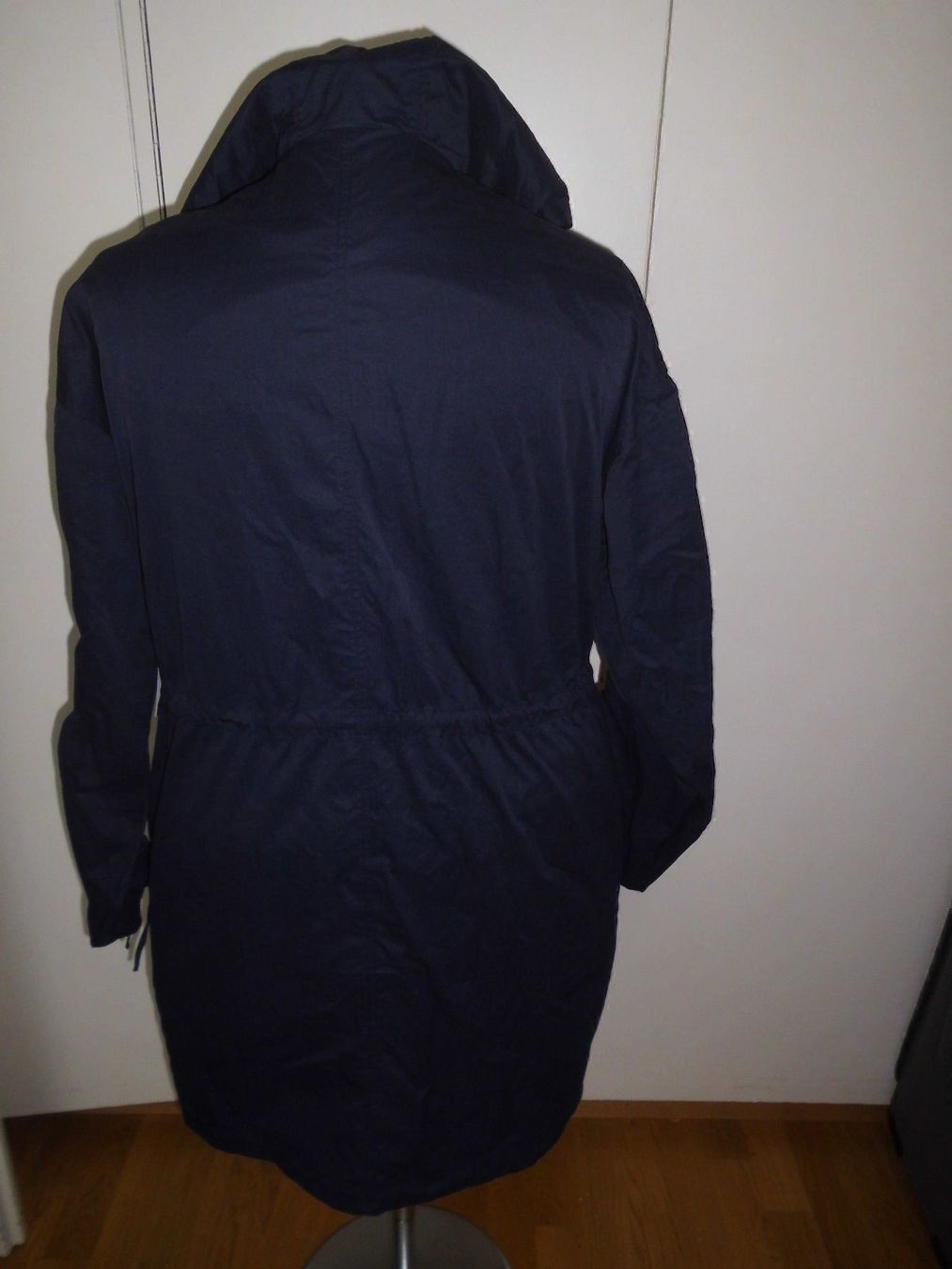 Jacken: Parka bleu marine T. 40 – Neu (gemäss Beschreibung) aus Marin-Epagnier von Madja 2