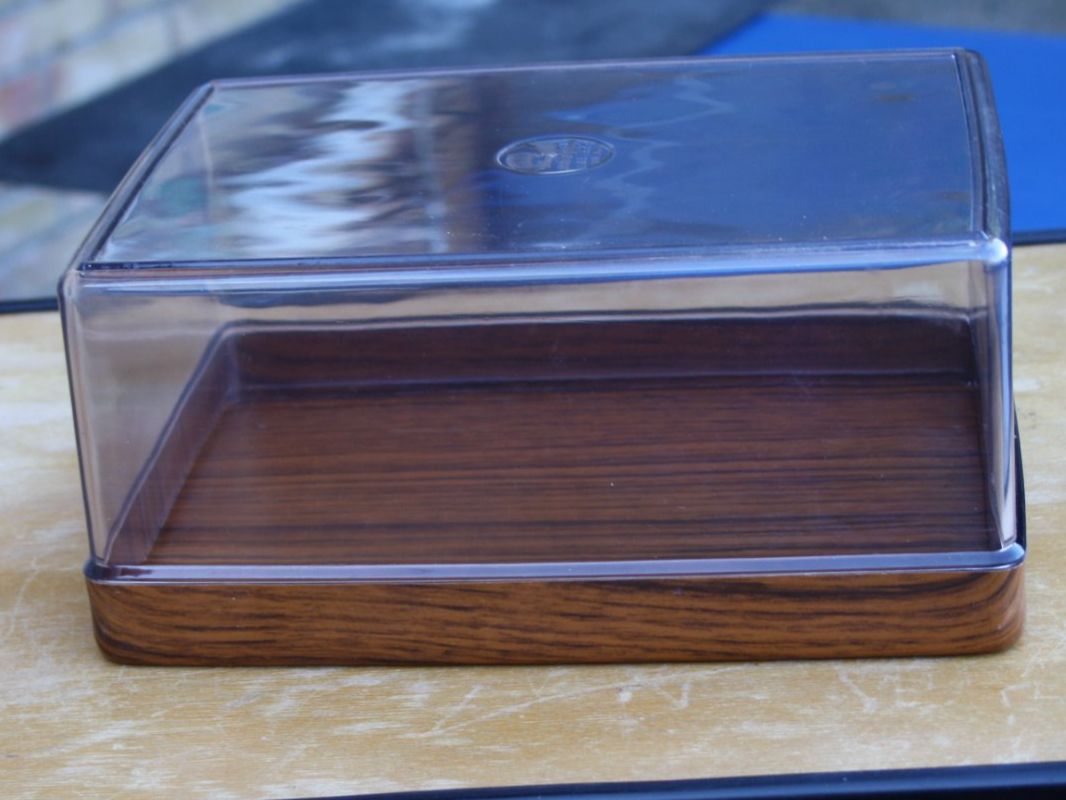 Contenitori & Simili: VINTAGE VORRATSDOSE BROTBOX – Usato da Wauwil venduto da Pneuedy