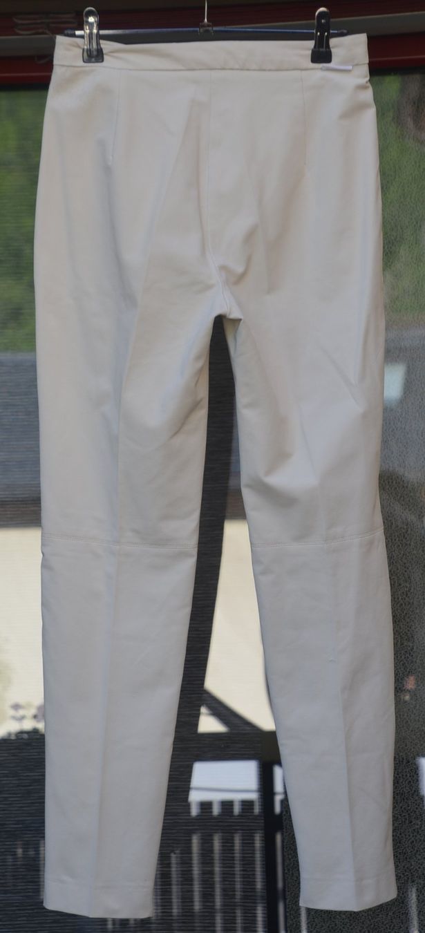 Moncler Hosen: Moncler  Hose / pantalon .XS – Gebraucht aus Collonges von Allegree 1