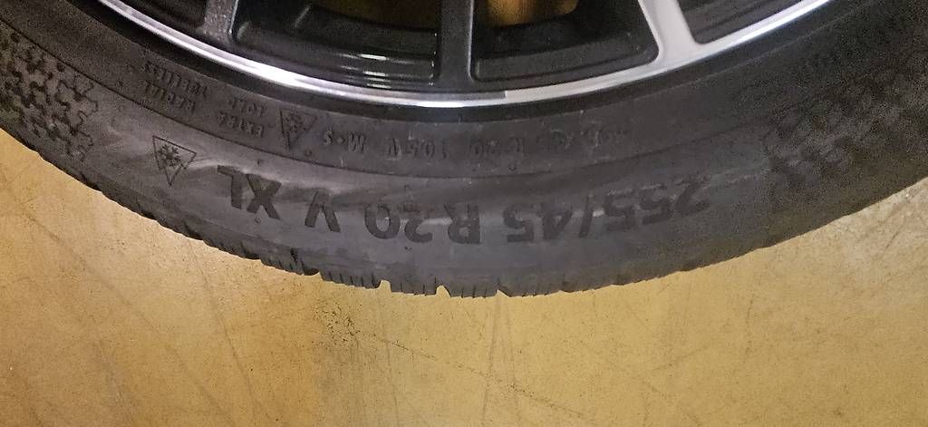 Continental Pneumatici & Ruote complete: Winterradsatz Audi SQ5/Q5 – Usato da Mels venduto da Gipfel22 3
