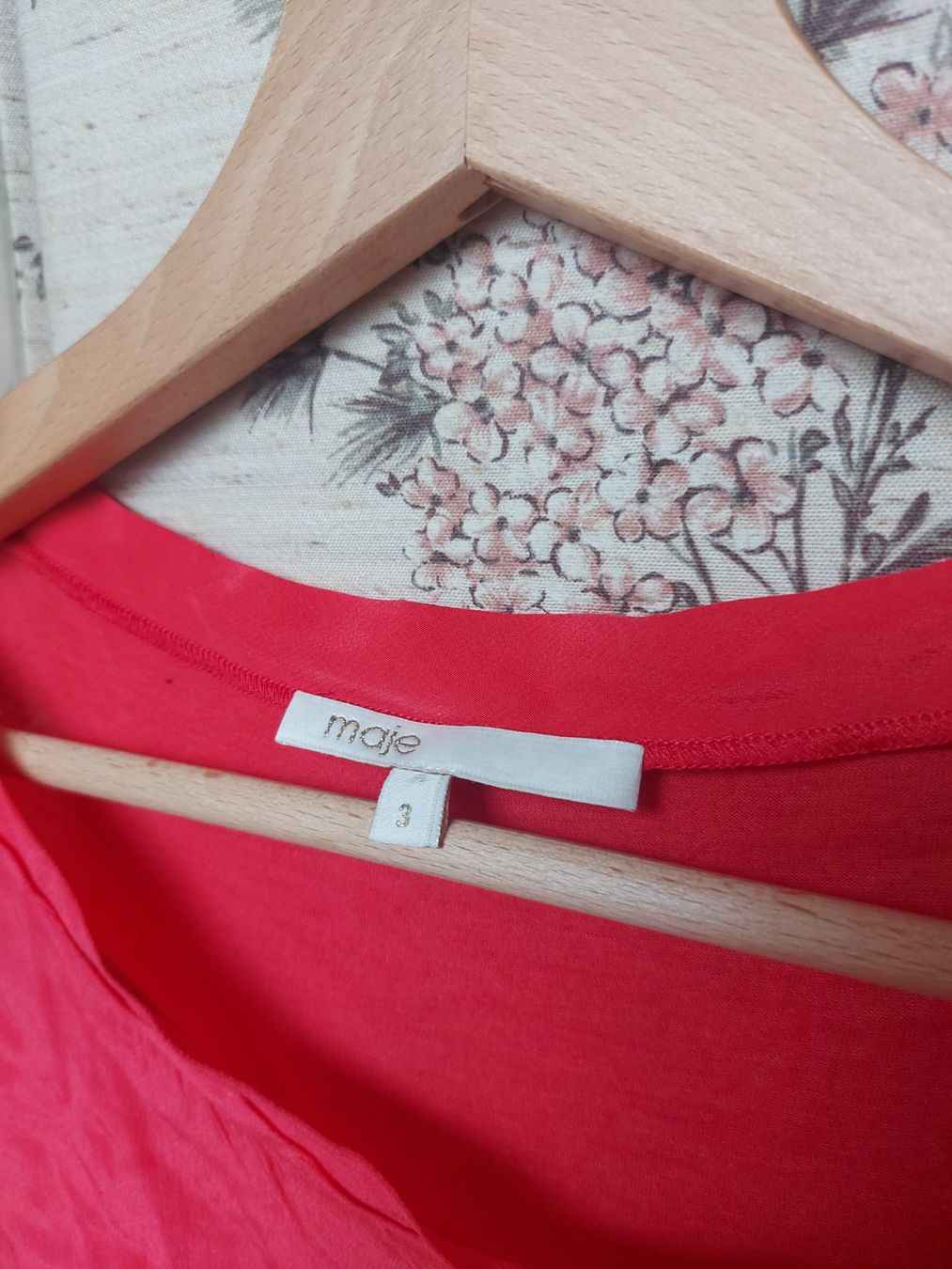 Maje Top: Top Maje en soie - Taille S/M – Usato da Lausanne venduto da Super-cerise 2