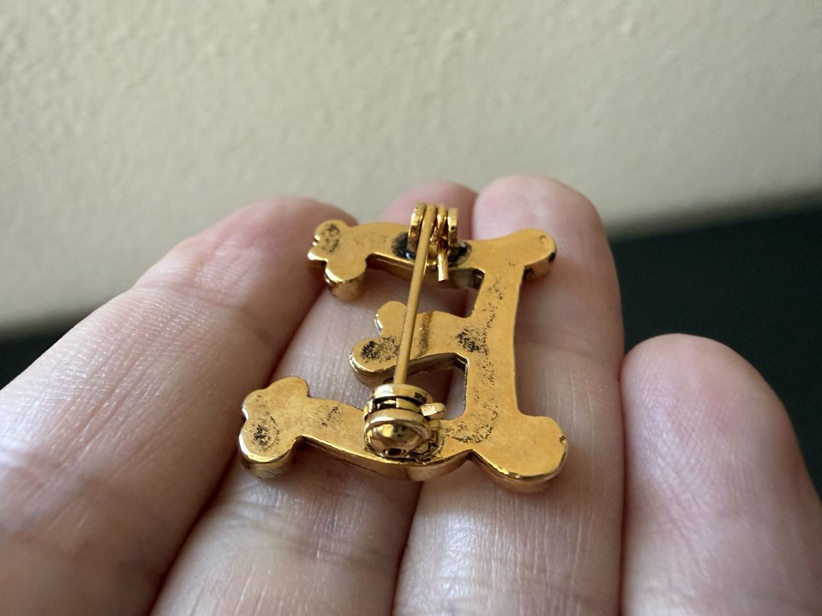 Broches & Aiguilles: Vintage-Brosche mit Initiale E goldfarben mit Strass. – D'occasion à Lamone par LaCantinaMagica 2