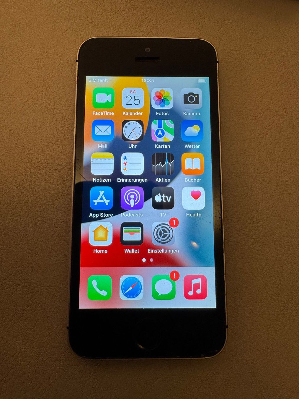Apple Portables: iPhone SE – D'occasion à Adliswil par Busys 4