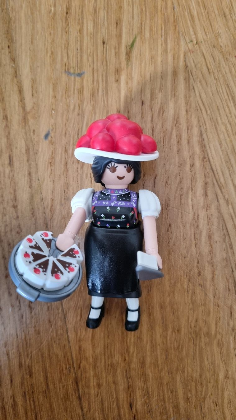 Playmobil Giocattoli: PLAYMOBIL Schwarzwald Marie – Nuovo (secondo la descrizione) da Basel venduto da leo_5bgb 1