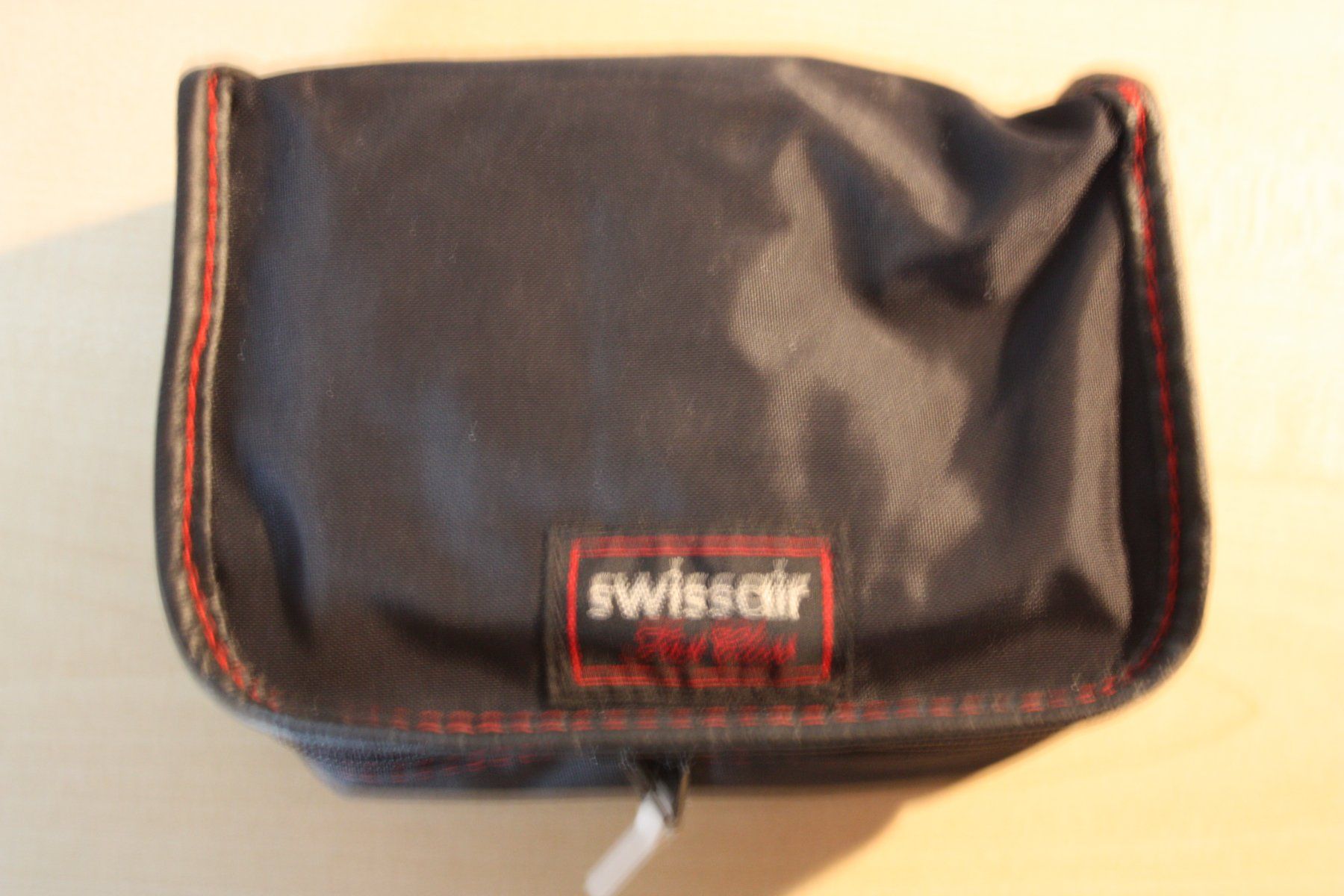 Custodie per cosmetici: Amenity-Kit Swissair First Class – Usato da Oberwil BL venduto da Hesa41