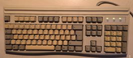 Mitsumi KPQ  Tastatur