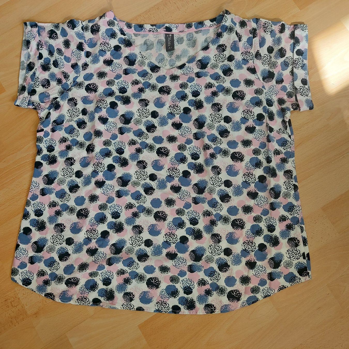 T-shirt: **T-Shirt Multiblue Gr. 42** – Nuovo (secondo la descrizione) da Staffelbach venduto da alibaba67