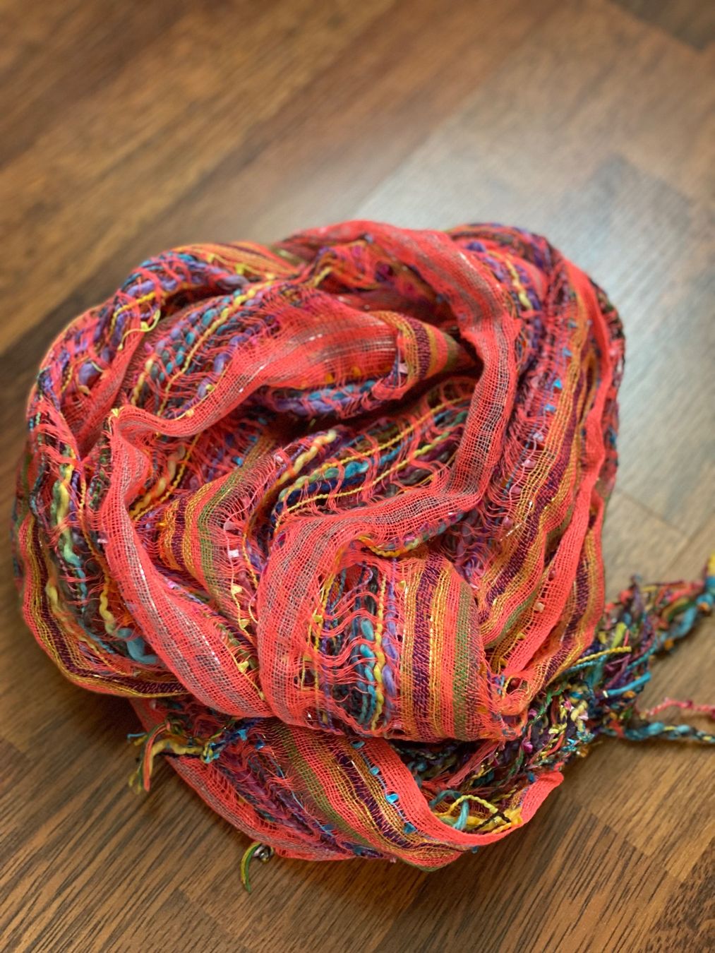 Foulard & Sciarpe: Fröhlich gestreifter Sommer-Schal mit Fransen – Usato da Stadel b. Niederglatt venduto da sandart 1