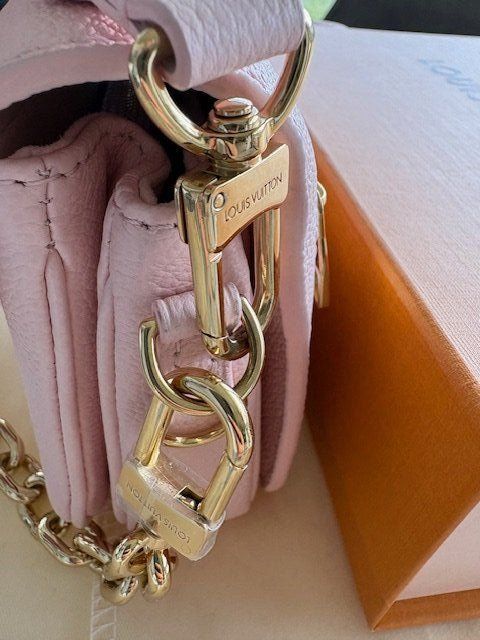 Louis Vuitton Borse da donna: Louis Vuitton metis rosa East West – Nuovo e nell'imballaggio originale da Lugano venduto da jea_z2sp 1