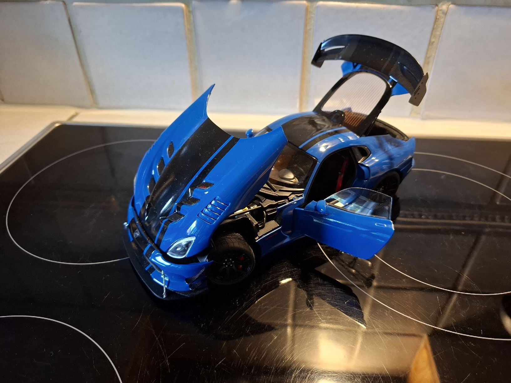 Dodge Modellini d'auto: 1:18 Viper ACR – Nuovo (secondo la descrizione) da salmsach venduto da wvaudirs4 4