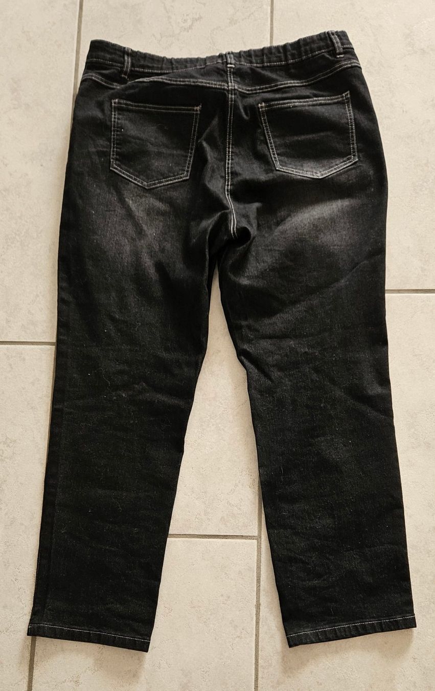 Jeans: Schwarze Jeans, Gr. 23 – Usato da Weinfelden venduto da heibo02 1