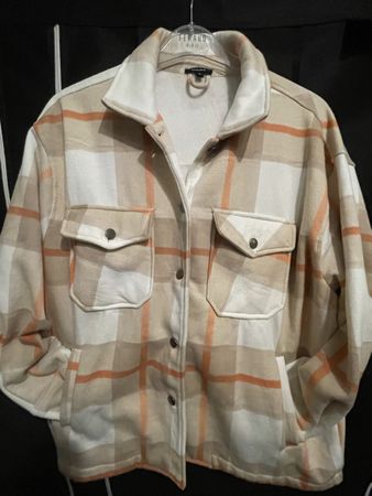 Karierte Übergangsjacke von NA-KD, Gr. S, Top Zustand!