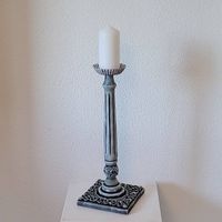 Kerzenständer aus Stuhlbein