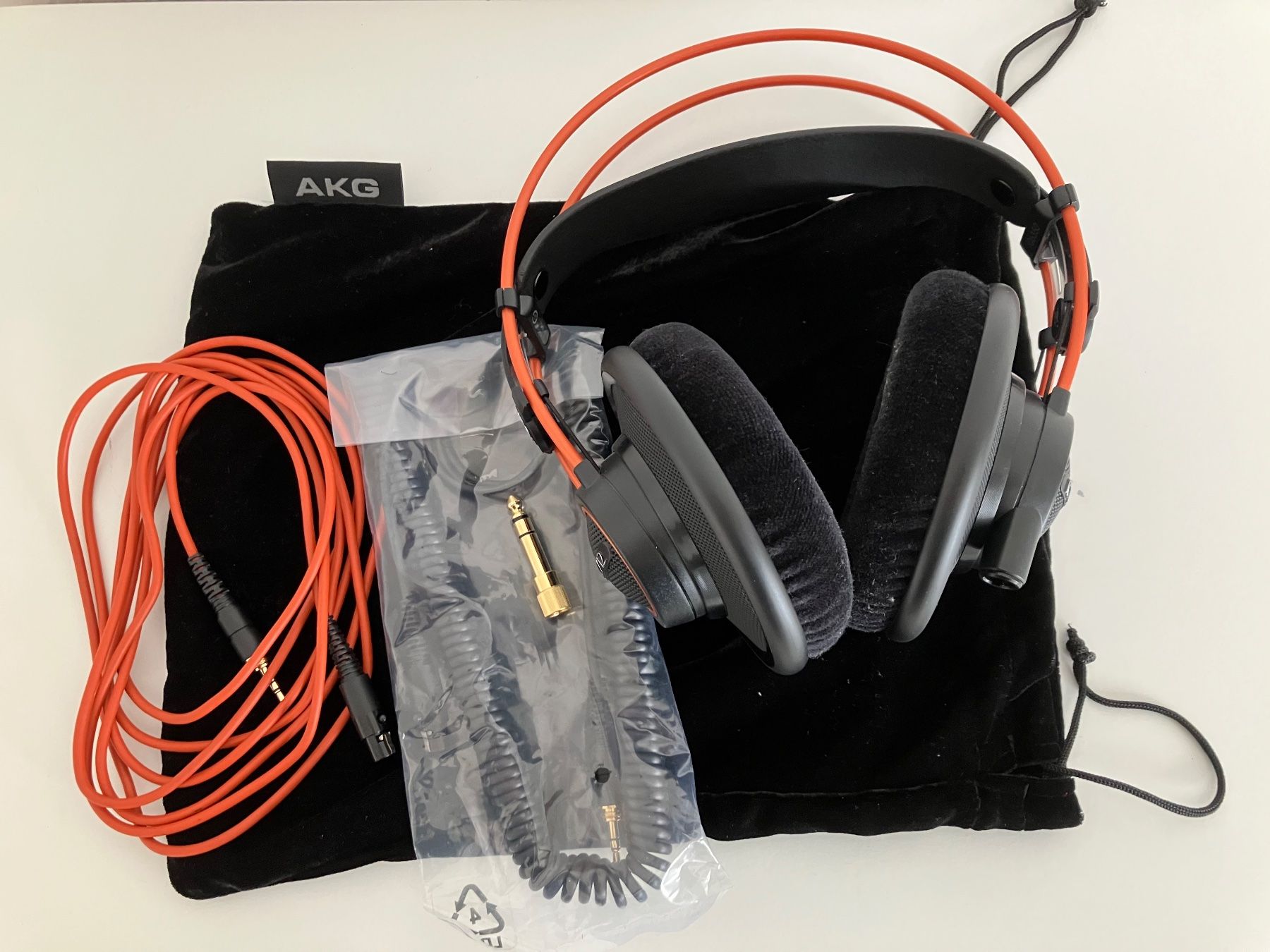 Akg Kopfhorer Saturn