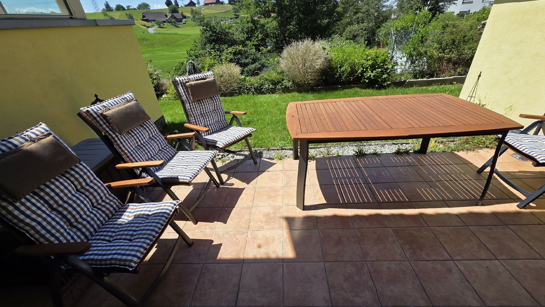 Tavoli: Gartentisch zu verkaufen – Usato da Menzingen venduto da Kugel4 2