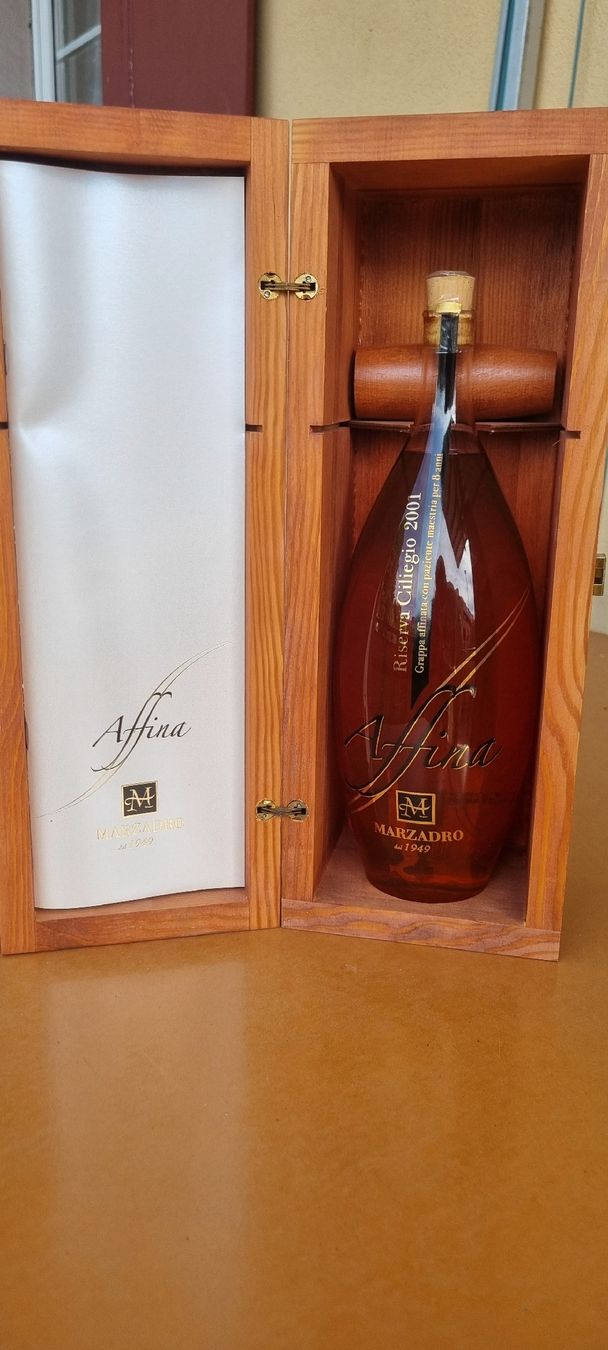 Spiritueux: grappa marzadro réservation ciliegio 2001 – Neuf avec emballage d'origine à Nyon par lio_lxl9