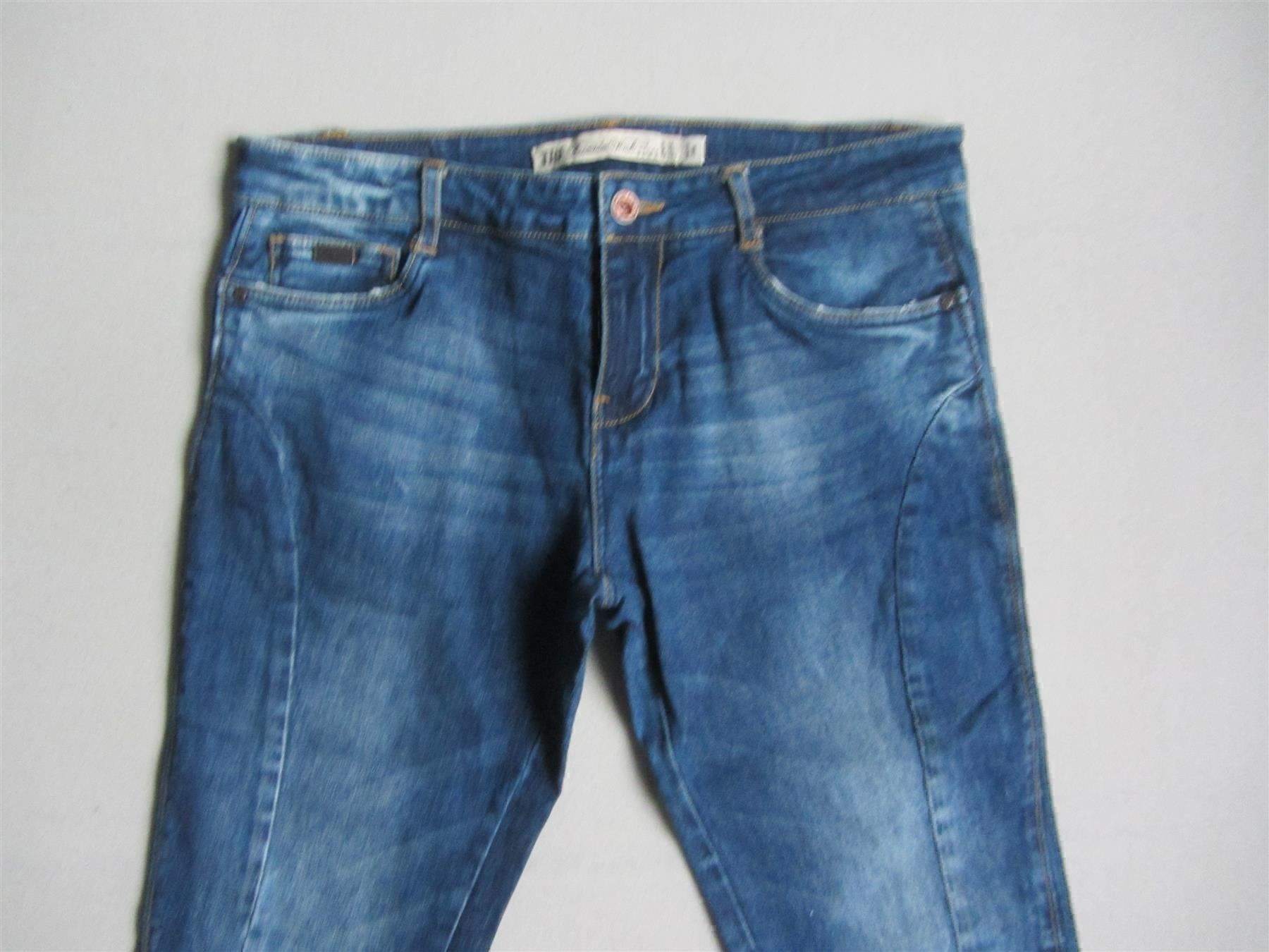 Zara Jeans: ZARA - Jeans blau 36 – D'occasion à Zürich par Diazaio 1