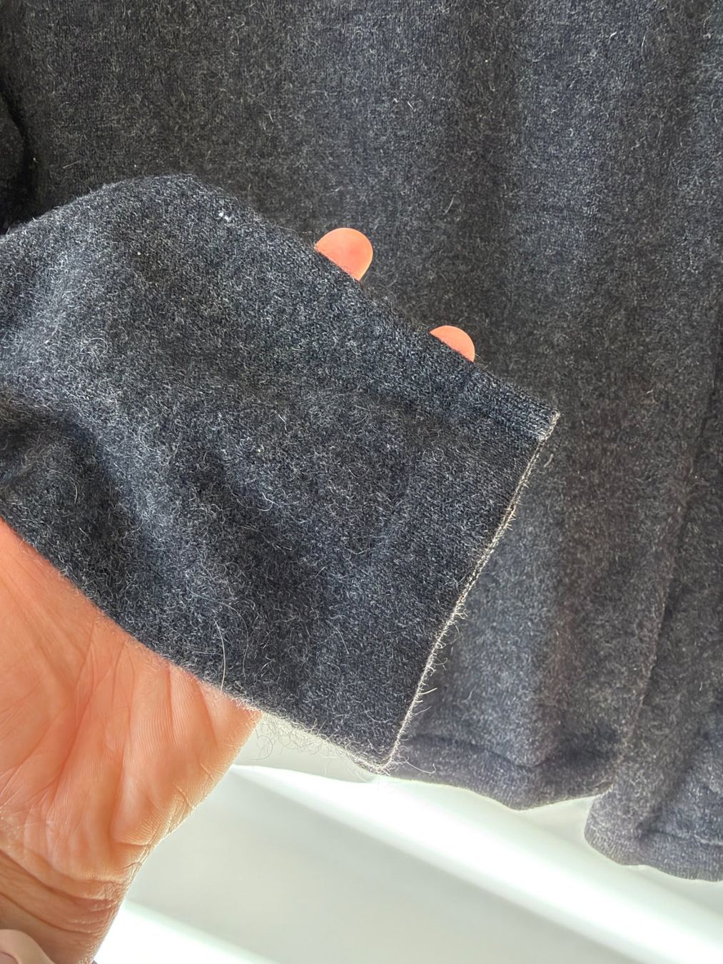 Pullover & Sweatshirts: Kaschmir-Rollkragenpullover anthrazit, 100% Kaschmir – Gebraucht aus Neukirch an der Thur von foundby. 3