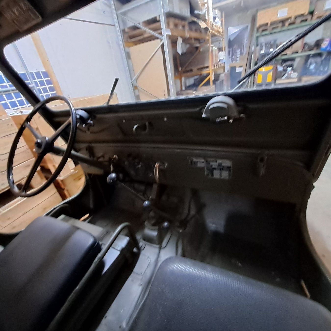 Jeep Automobili: Willys Universal Jeep CJ - 3A – Usato da Altnau venduto da Nhj 7