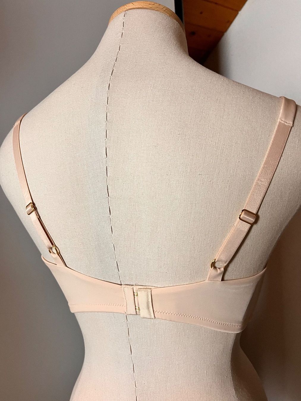 Triumph Altra biancheria intima: TRIUMPH, Body Make-Up Essentials BH, Grösse 80E, Hautfarbe – Nuovo e nell'imballaggio originale da Rudolfstetten venduto da gst_g7xl 3
