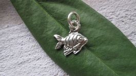 Wundervoller gestreifter Fisch 925 er Sterling Silber gestem