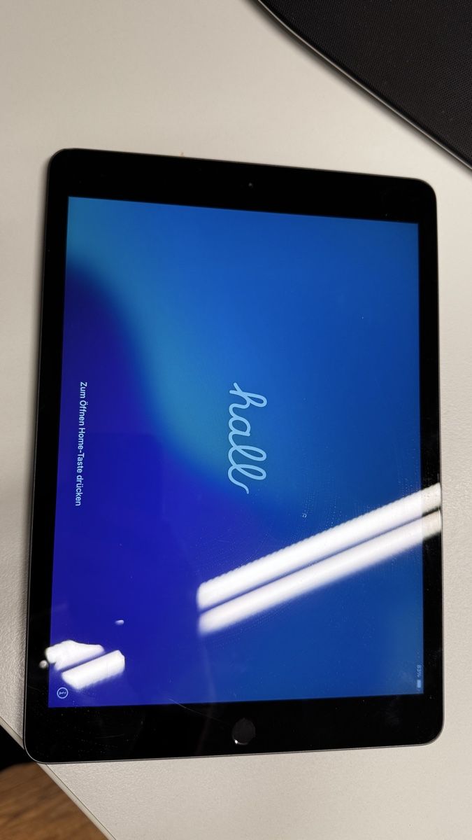 Apple Tablettes PC: Apple ipad model A2197 guter zustand – D'occasion à Kaltbrunn par meppi123 1