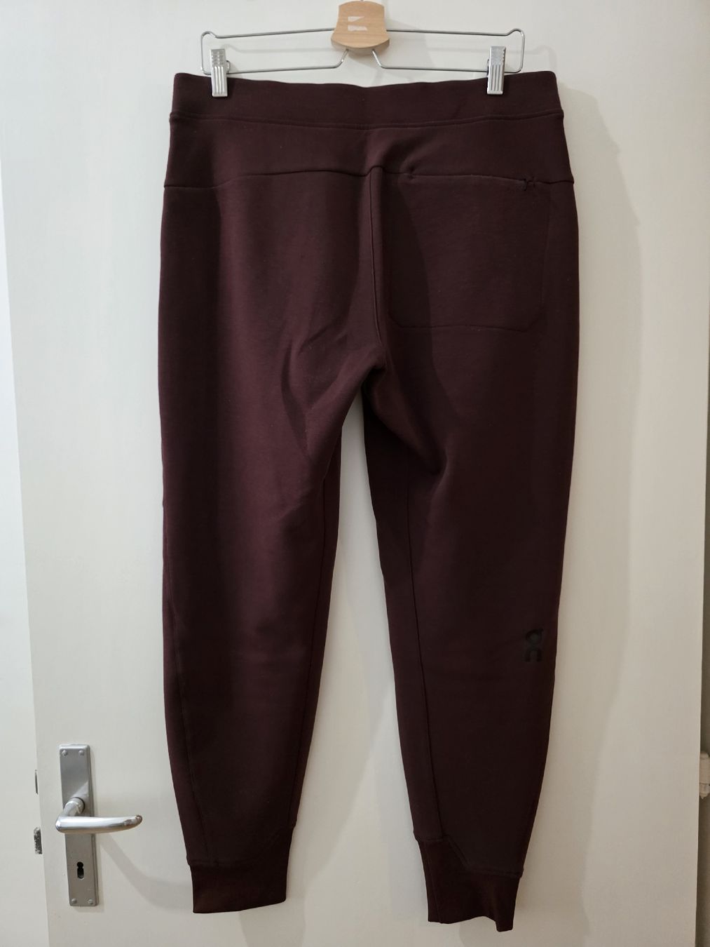 Pantaloni: ON Sweat Pants – Usato da Genève venduto da ant_5hwp 2
