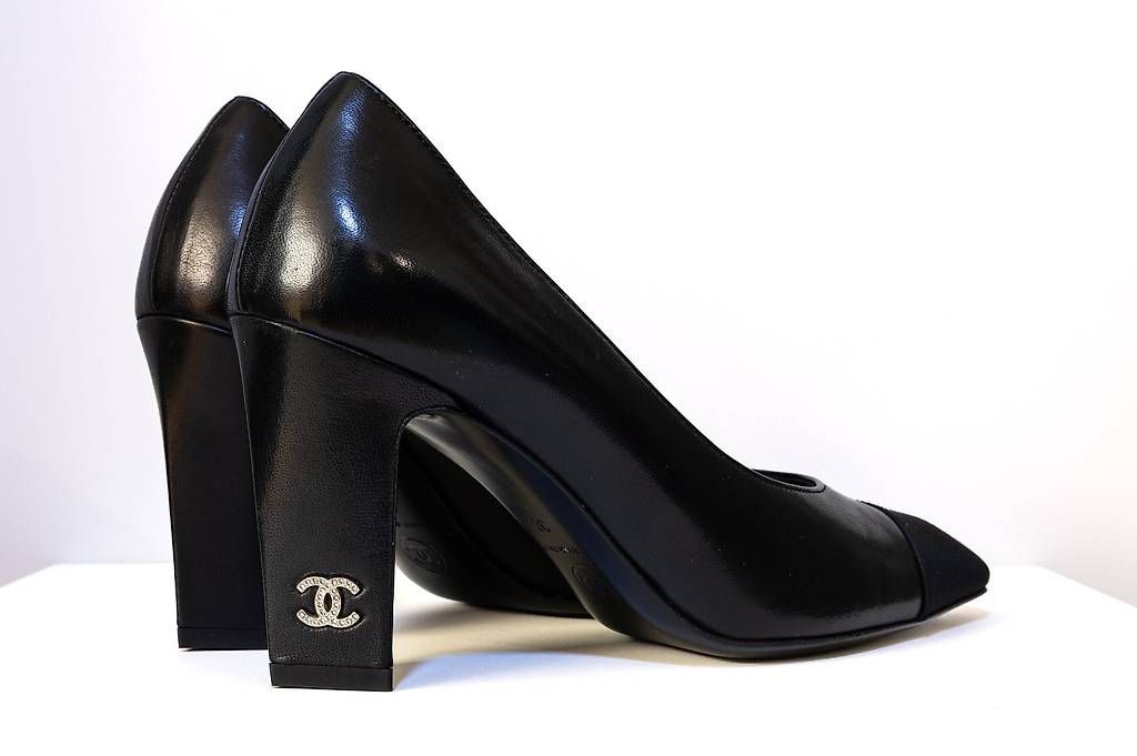 Scarpe da donna: Chanel Pumps, Gr. 36 – Nuovo (secondo la descrizione) da Zürich venduto da peerless_chic