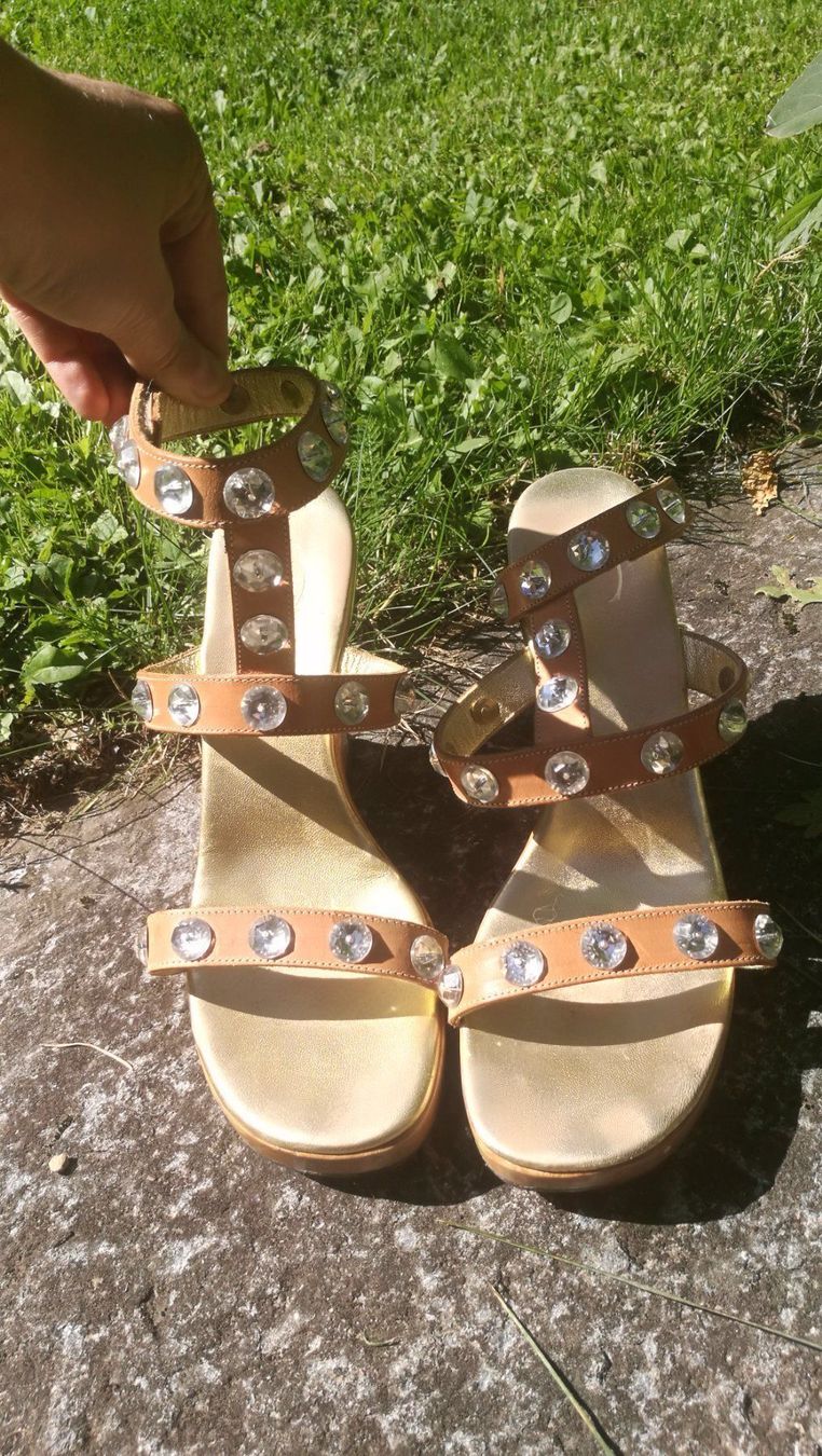 Roberto Cavalli Chaussures femmes: Talons Roberto Cavalli – D'occasion à Martigny par Lea_lucci 2