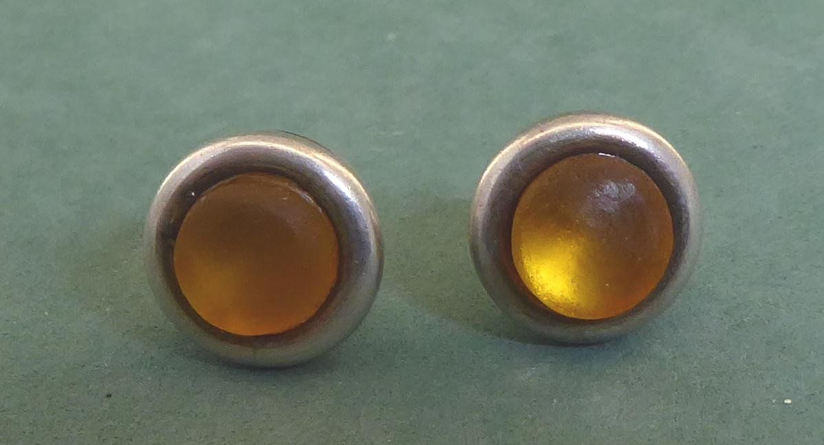 Ohrringe & -stecker: Ohr Ringe / Stecker 925 Silber mit synthetischem Steinchen – Gebraucht aus Muri AG von silvermouse007 1