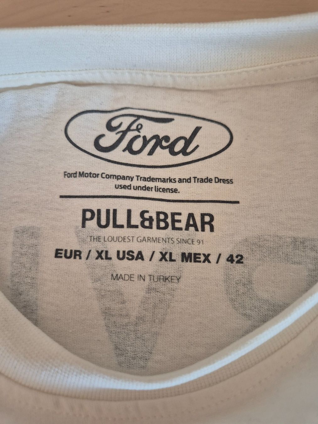 Pull&Bear T-Shirts: Pull&Bear x Ford T-Shirt – Gebraucht aus Trogen von Monk3yWear 2