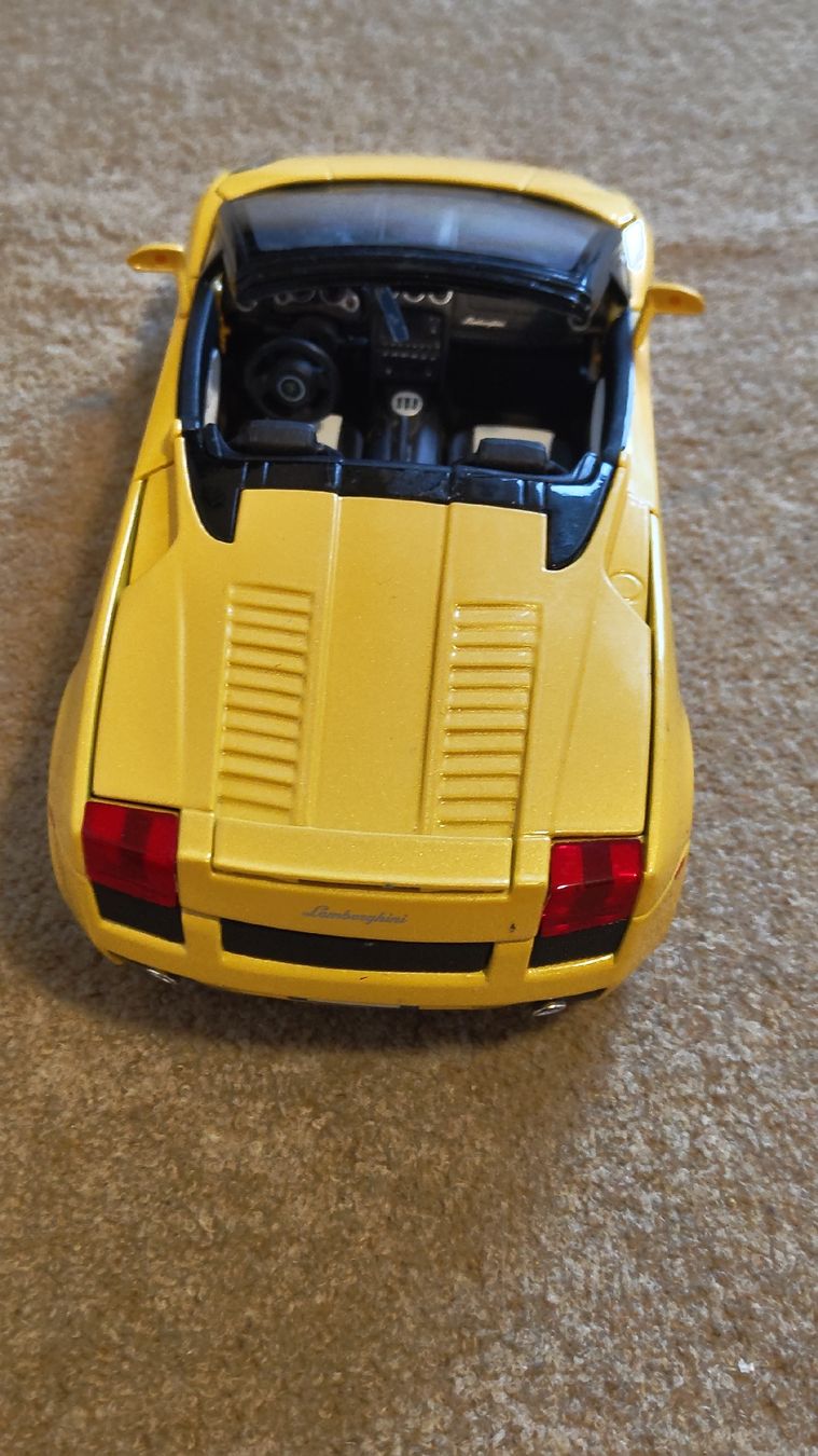 Lamborghini Modellini d'auto: Lamborghini Gallardo Spyder Model, Yellow, Collect! – Difettoso da Glattbrugg venduto da har_jgc7 2