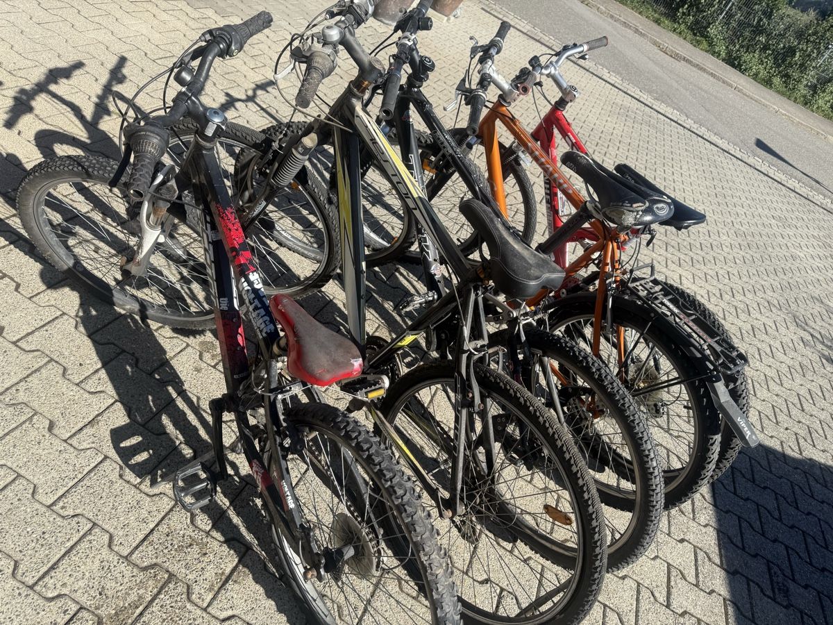 Vélos: Bahnhof Velos – Défectueux à Horriwil par Carrera68 4