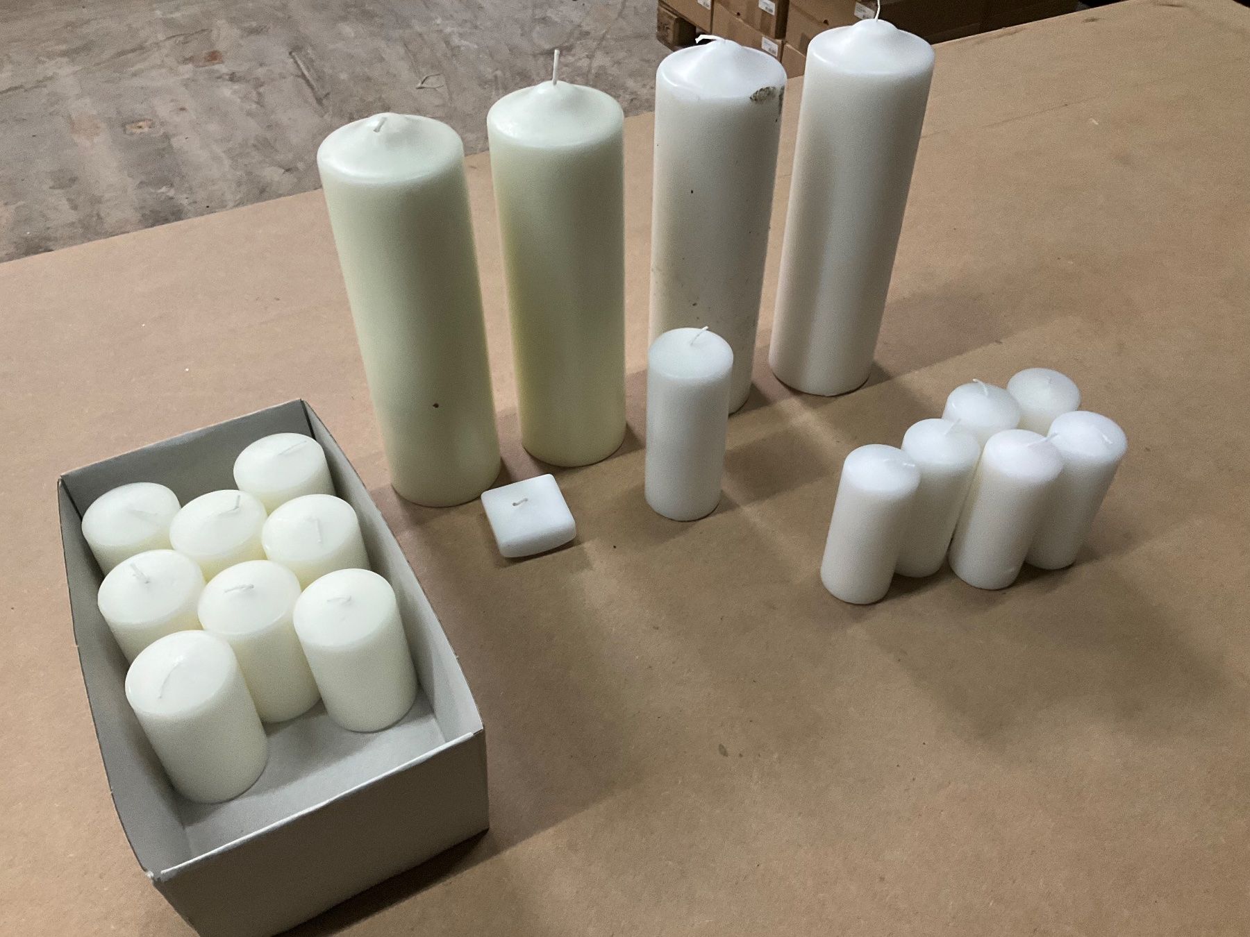 Candele: 836 Posten Kerzen Rohlinge aus Liquidation – Nuovo (secondo la descrizione) da Derendingen venduto da Meisterstuecke