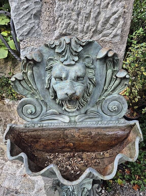 Stagni & Fontane ornamentali: LÖWEN WANDBRUNNEN – Usato da Neerach venduto da daboby66