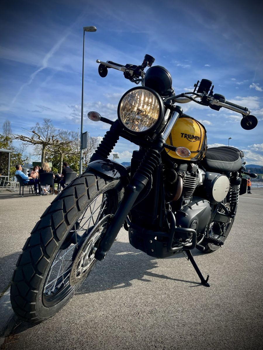 Triumph Strada: Triumph Scrambler 2024 Cosmic Yellow / Graphite – Usato da Eglisau venduto da Richard_Eglisau