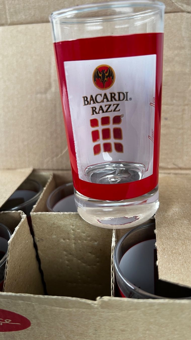 Bicchieri: Bacardi Shotgläser 6stk. – Nuovo e nell'imballaggio originale da Rebstein venduto da gimmma