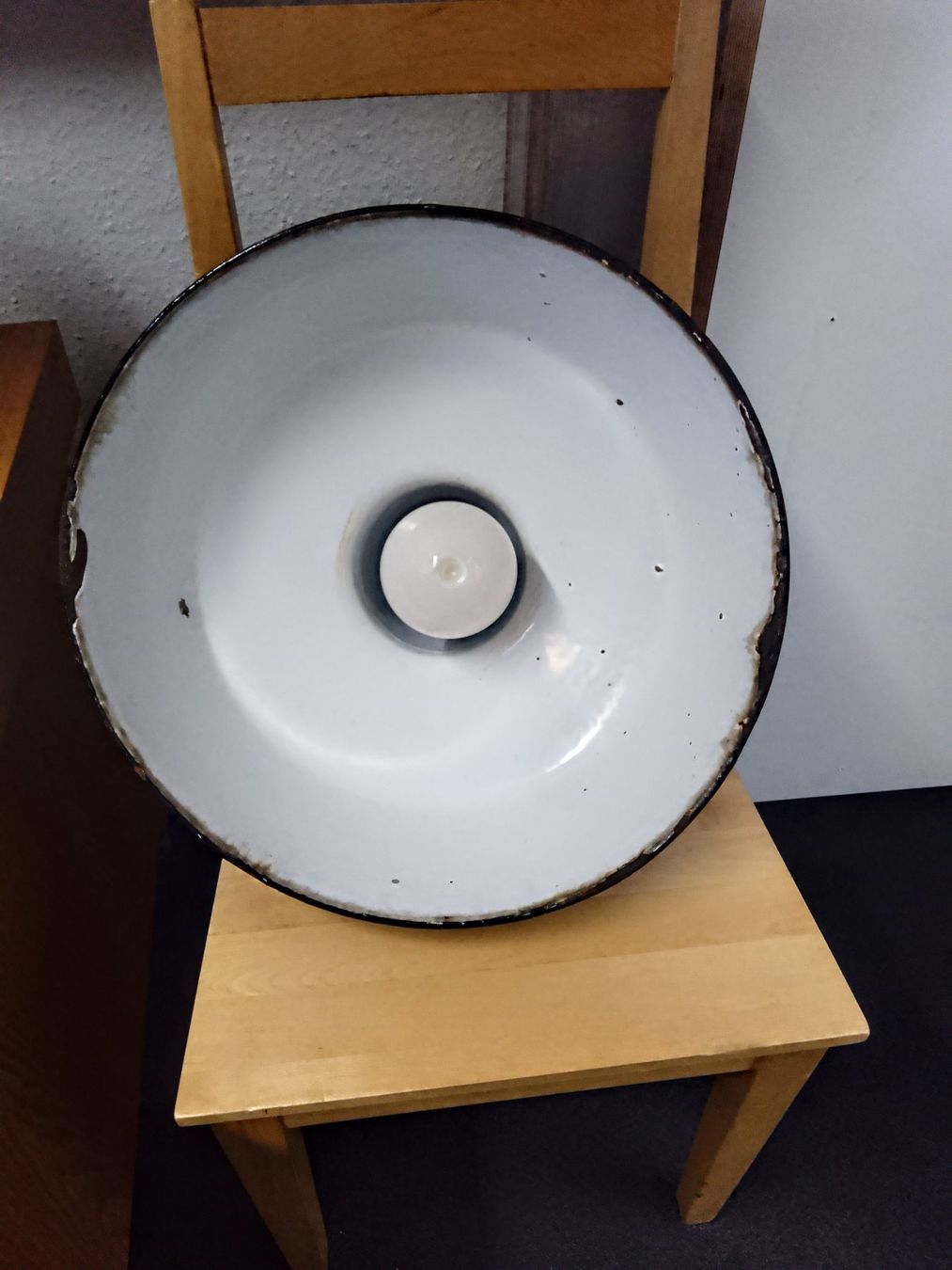 Kronleuchter & Deckenlampen: Vintage Industrielampe Emaille Plafonnier Deckenlampe – Gebraucht aus St. Gallen von EastLakeConcept 2