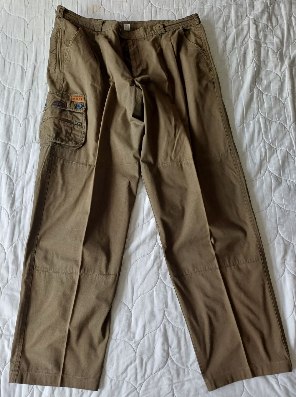 Pantaloni: Robuste Scout Herren Cargohose, Gr. 60 – Usato da Möhlin venduto da glacierflea