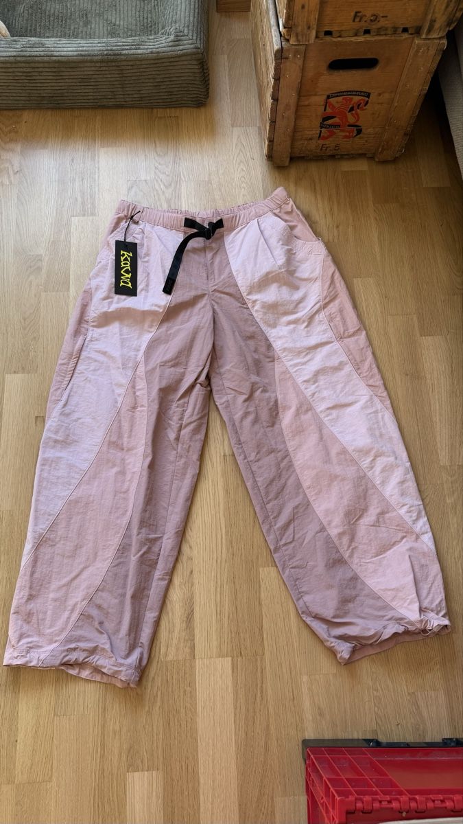 Hosen: Kawa Cicada Pants – Neu (gemäss Beschreibung) aus Zürich von Riley16