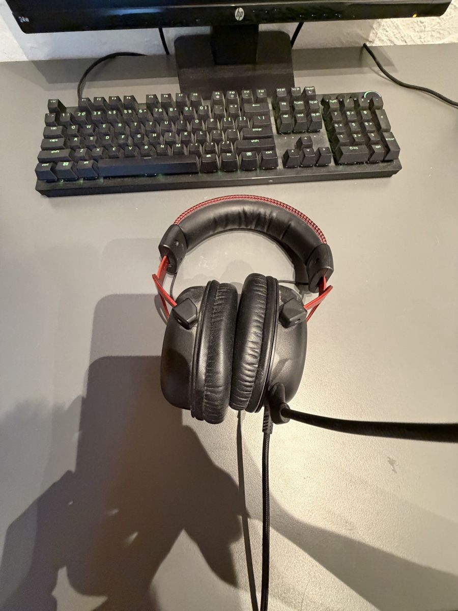 Hyperx Cuffie: HyperX Cloud II - Casque gaming - État impeccable! – Nuovo (secondo la descrizione) da Collombey venduto da bussicl2 1