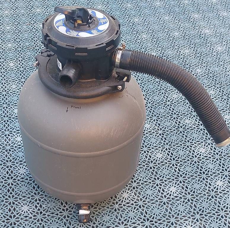 Schwimmbad: Matériel pour piscine – Gebraucht aus Belmont-Lausanne von cst_5l7n