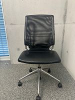 Vitra Bürostuhl Meda Chair