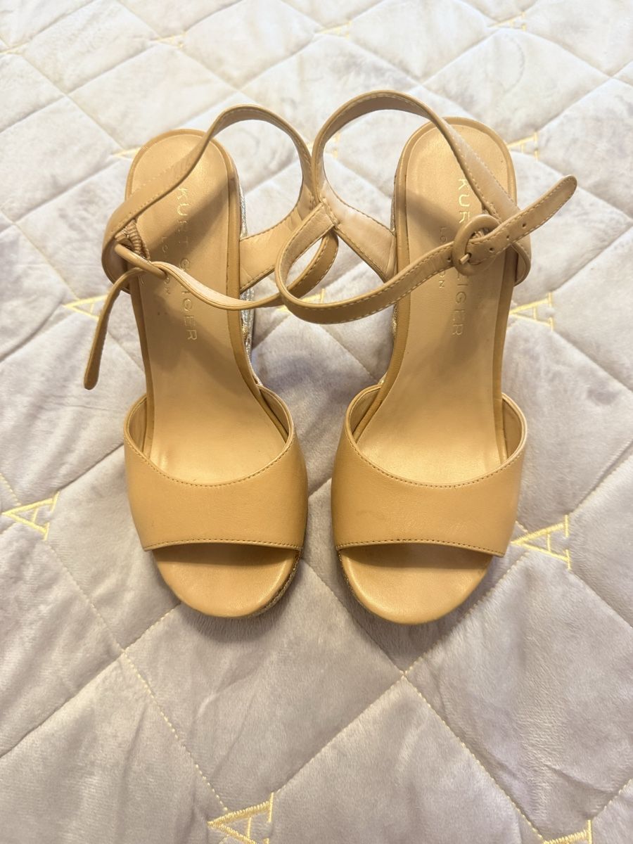 Kurt Geiger Damenschuhe: Kurt Geiger wedge sandals in beige – Gebraucht aus Genève von iri_f78b 1