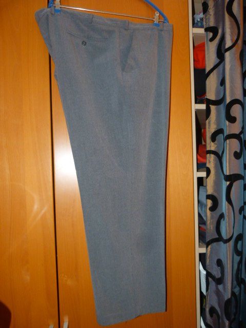 Pantaloni: Hose von Kingfield, Gr. 29, hellgrau – Usato da Nunningen venduto da Fashion-Ave51 1