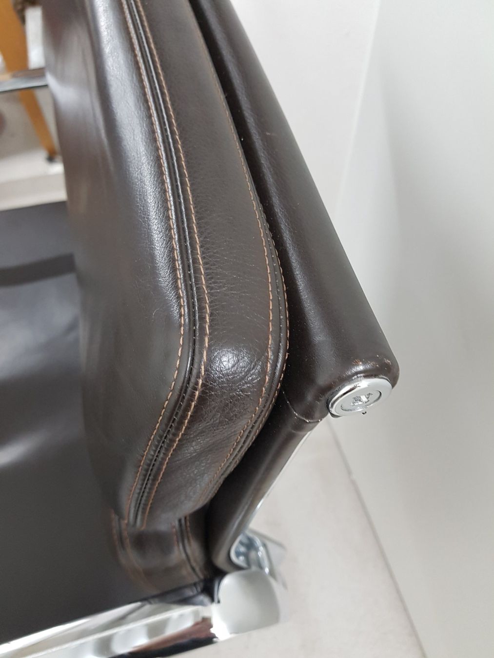 Vitra Sedie: EAMES VITRA SOFTPAD EA 217 PREMIUM – Nuovo (secondo la descrizione) da Küsnacht ZH venduto da walterzingo 3