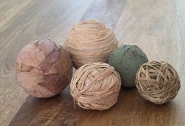 Dekorative Kugeln 5er Set Naturmaterialien guter Zustand