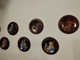 Assiettes de collection Albert Anker avec cadres en bois