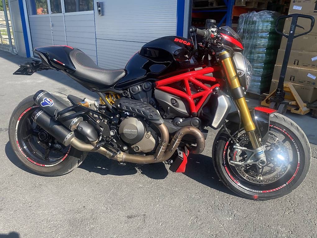 Ducati Strada: Monster 1200 S – Usato da troistorrents venduto da nat.zer 3